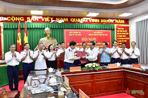 Cảnh sát biển Việt Nam và Tỉnh ủy Trà Vinh ký kết phối hợp thực hiện công tác dân vận “Cảnh sát biển đồng hành với ngư dân”